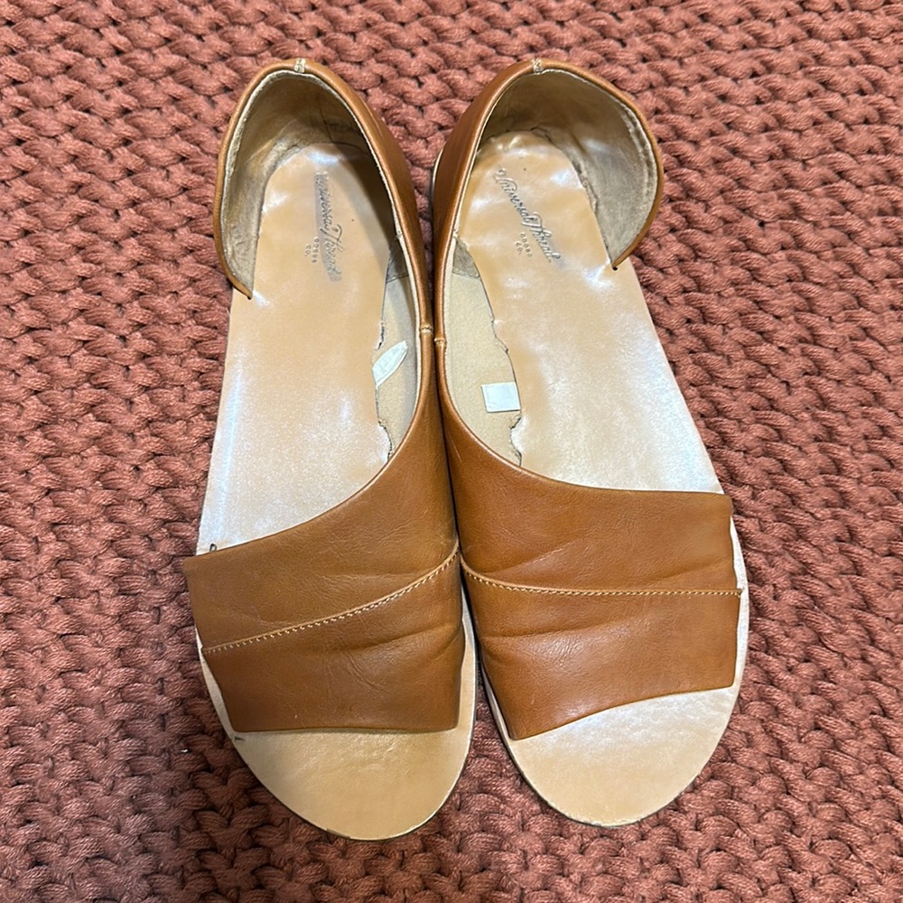 Cognac sandals